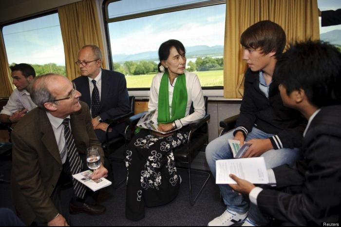 Aung San Suu Kyi pide cooperación internacional para reforzar el proceso democrático en Birmania