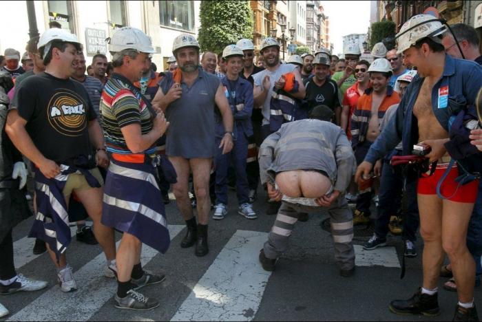 Minería, día 22: Huelga general contra el Gobierno e incidentes en Asturias (FOTOS)