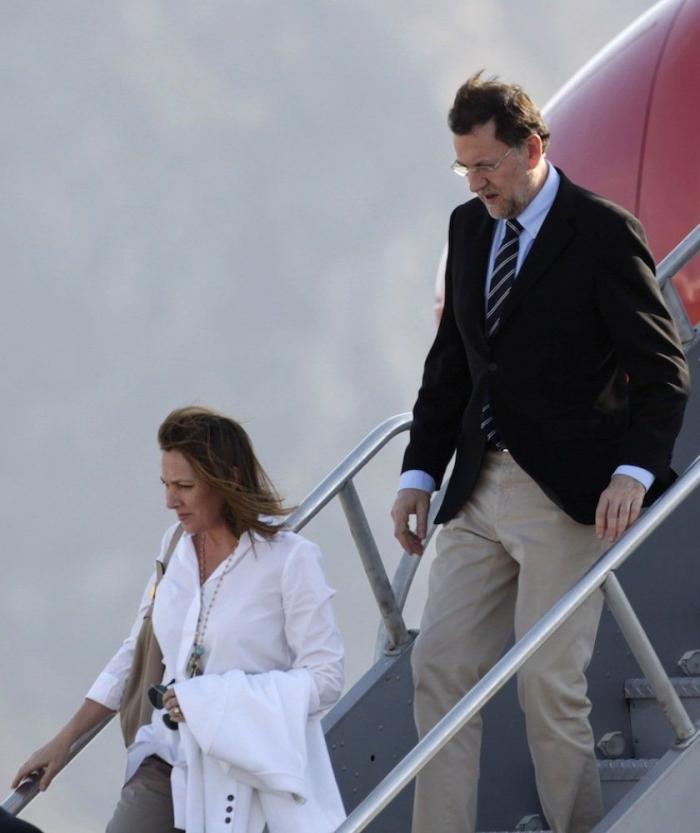 Elvira Fernández, Viri: la mujer de Rajoy reaparece de blanco (FOTOS)