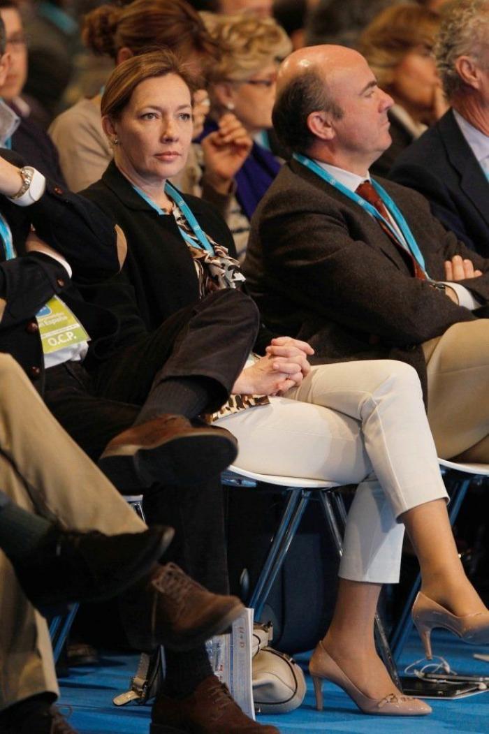 Elvira Fernández, Viri: la mujer de Rajoy reaparece de blanco (FOTOS)
