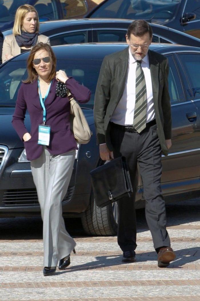 Elvira Fernández, Viri: la mujer de Rajoy reaparece de blanco (FOTOS)