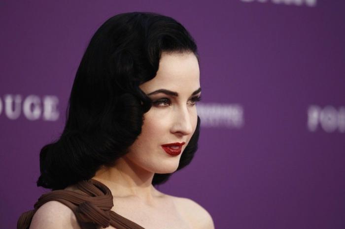 Blake Lively, Lana del Rey... las celebrities llevan el pelo de Veronica Lake (FOTOS)