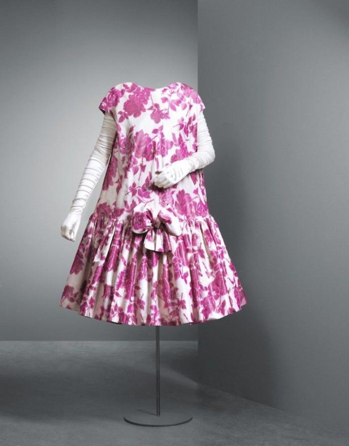 Balenciaga por Outumuro: "Mirar y pensar Balenciaga" llega al Museo del Traje de Madrid (FOTOS)