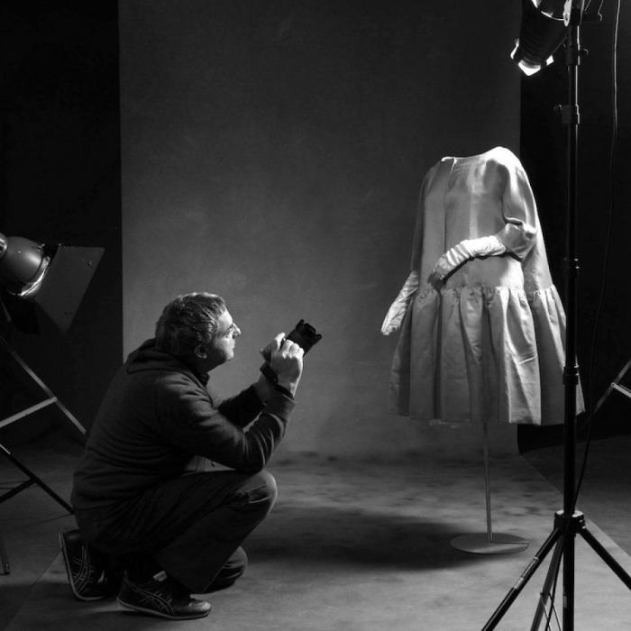 Balenciaga por Outumuro: "Mirar y pensar Balenciaga" llega al Museo del Traje de Madrid (FOTOS)