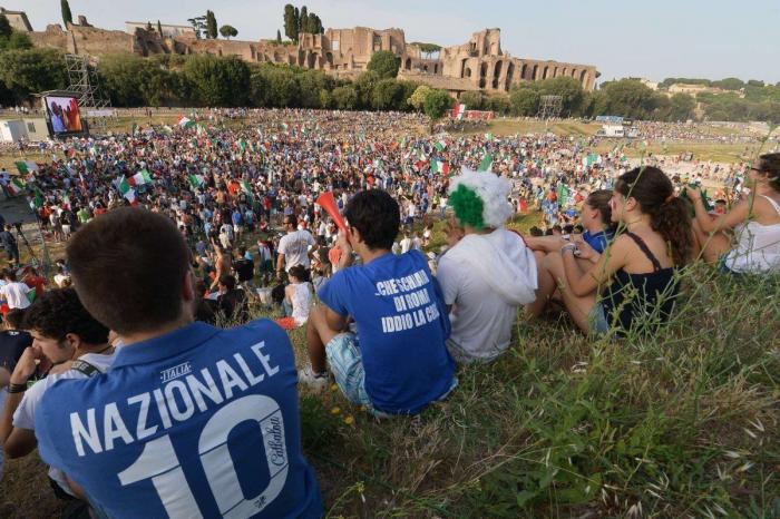 Mal y tarde: el parche de vacunar ahora a la selección tiene poco sentido