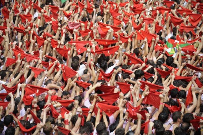 San Fermín comienza en Pamplona con el lanzamiento del chupinazo (FOTOS Y VÍDEO)