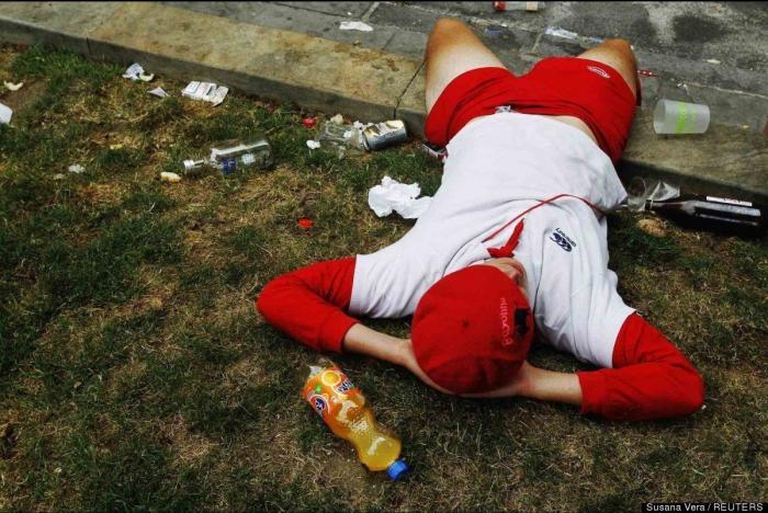 Rápido, emocionante y con tres heridos por asta de toro: Así ha sido el primer encierro de San Fermín