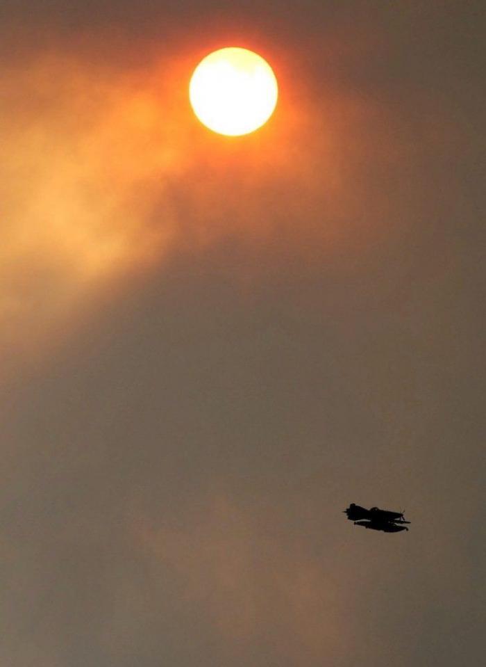El incendio de Alcoy amenaza un parque natural y podría haber quemado ya 150 hectáreas (FOTOS)