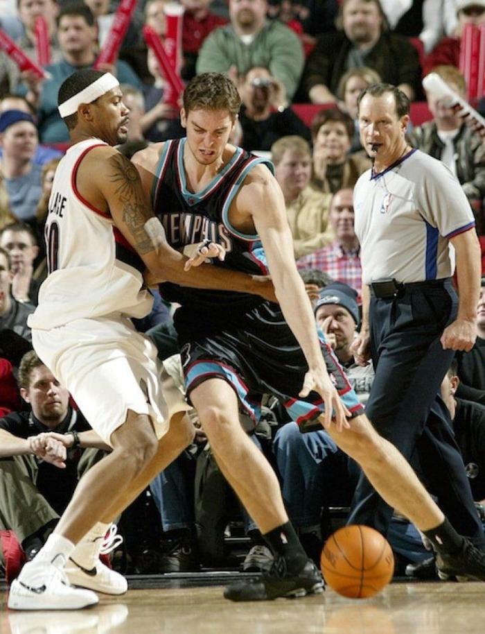 Lambán responde al "catalán Pau Gasol" tras sus palabras: "Debería informarse mejor"