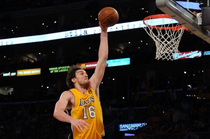 Lambán responde al "catalán Pau Gasol" tras sus palabras: "Debería informarse mejor"