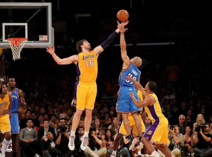 Lambán responde al "catalán Pau Gasol" tras sus palabras: "Debería informarse mejor"