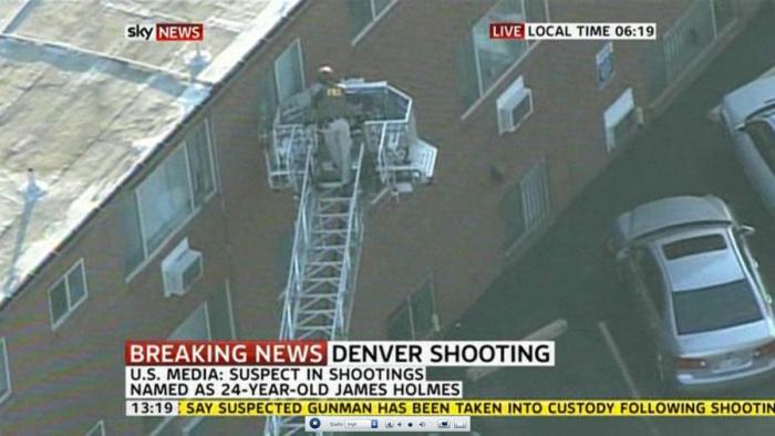 Masacre de Aurora: La Policía detona trampas explosivas en casa del presunto asesino James Holmes