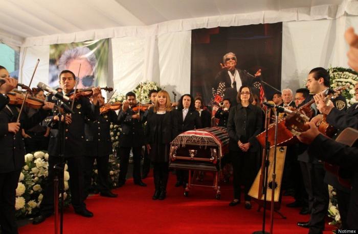 Chavela Vargas recibe el alta médica en Madrid y quiere regresar a México