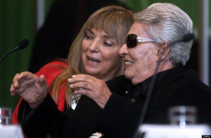 Chavela Vargas recibe el alta médica en Madrid y quiere regresar a México