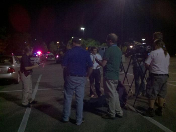 El asesino del cine de Denver compró su arsenal a través de internet (FOTOS)