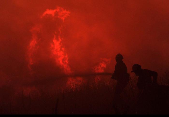 Incendio en Girona: el foco entre Terrades y Boadella, controlado