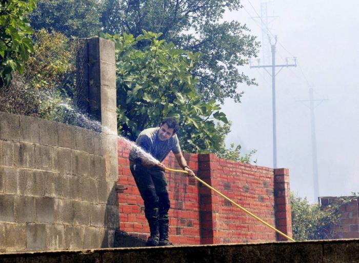 Incendio en Girona: el foco entre Terrades y Boadella, controlado