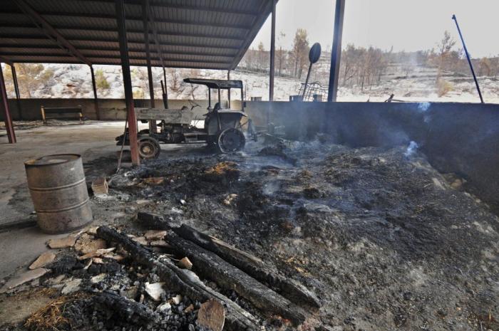 Incendio en Girona: el foco entre Terrades y Boadella, controlado