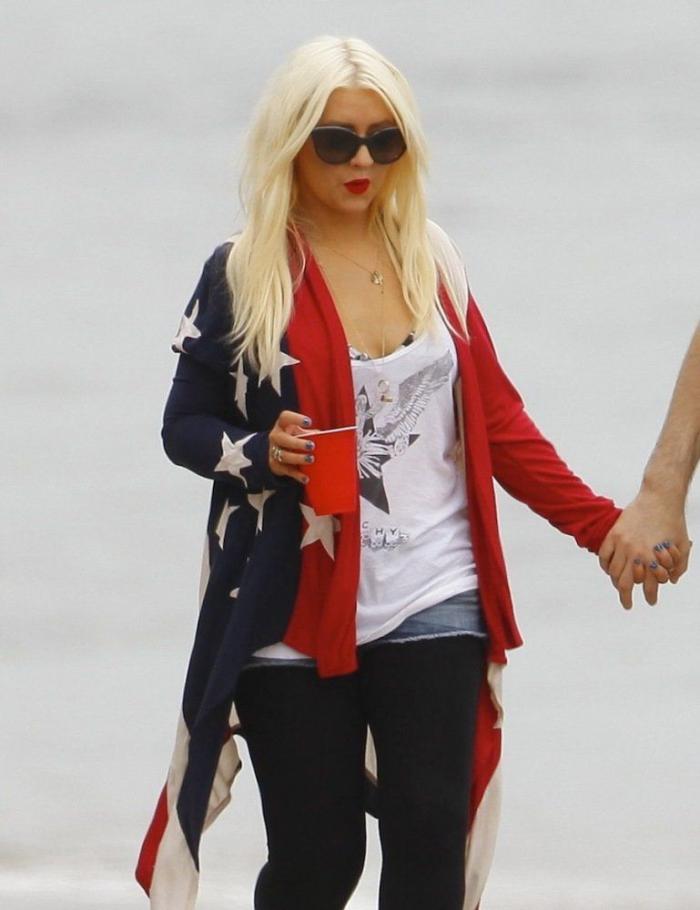 "¡Viva España, cabrones!": a ladrillazos por una senyera valenciana que confundieron con la catalana