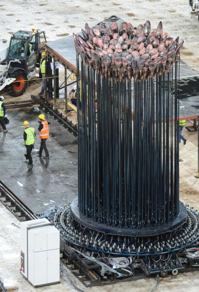 El pebetero olímpico se apaga por unas horas por cambio de emplazamiento (FOTOS)