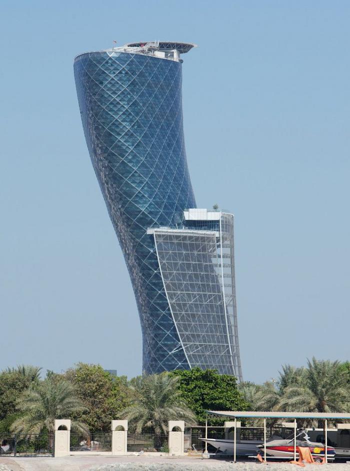 Una de las torres de la catedral de Santiago de Compostela está inclinada 40 centímetros (FOTOS)