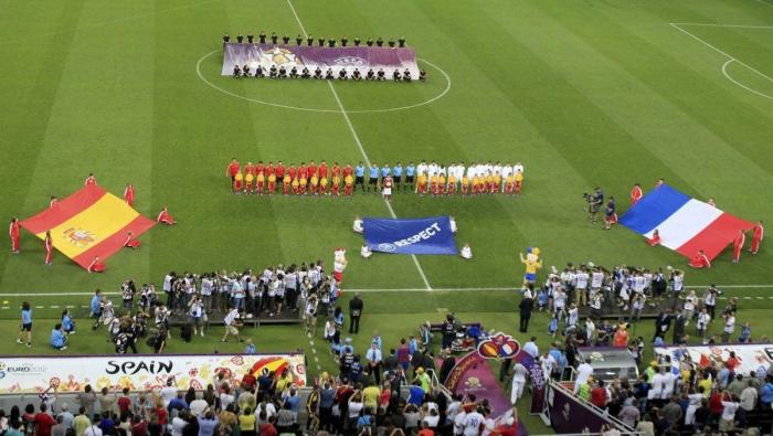 España-Francia: A semifinales sin lucimiento (2-0)