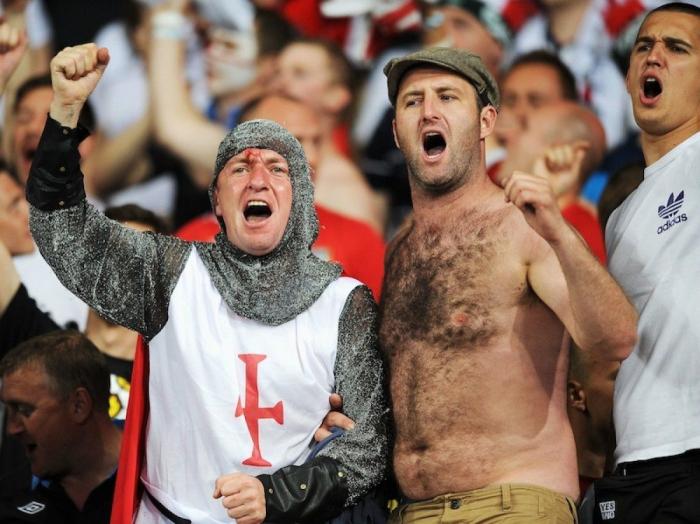 El público más raro de la Eurocopa: no solo de Shakiras viven las gradas (FOTOS)