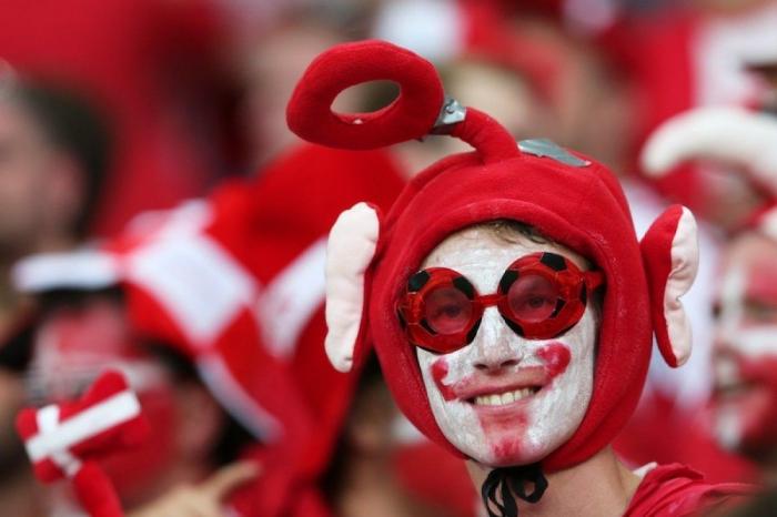 El público más raro de la Eurocopa: no solo de Shakiras viven las gradas (FOTOS)