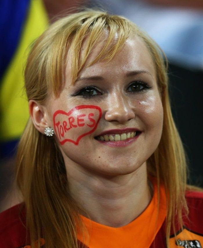 El público más raro de la Eurocopa: no solo de Shakiras viven las gradas (FOTOS)