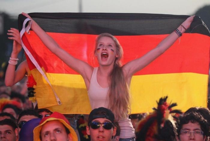 El público más raro de la Eurocopa: no solo de Shakiras viven las gradas (FOTOS)