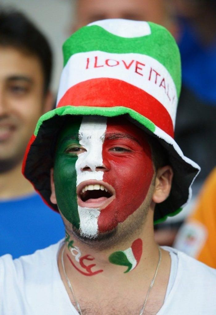 El público más raro de la Eurocopa: no solo de Shakiras viven las gradas (FOTOS)