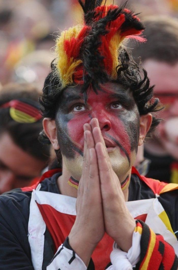 El público más raro de la Eurocopa: no solo de Shakiras viven las gradas (FOTOS)