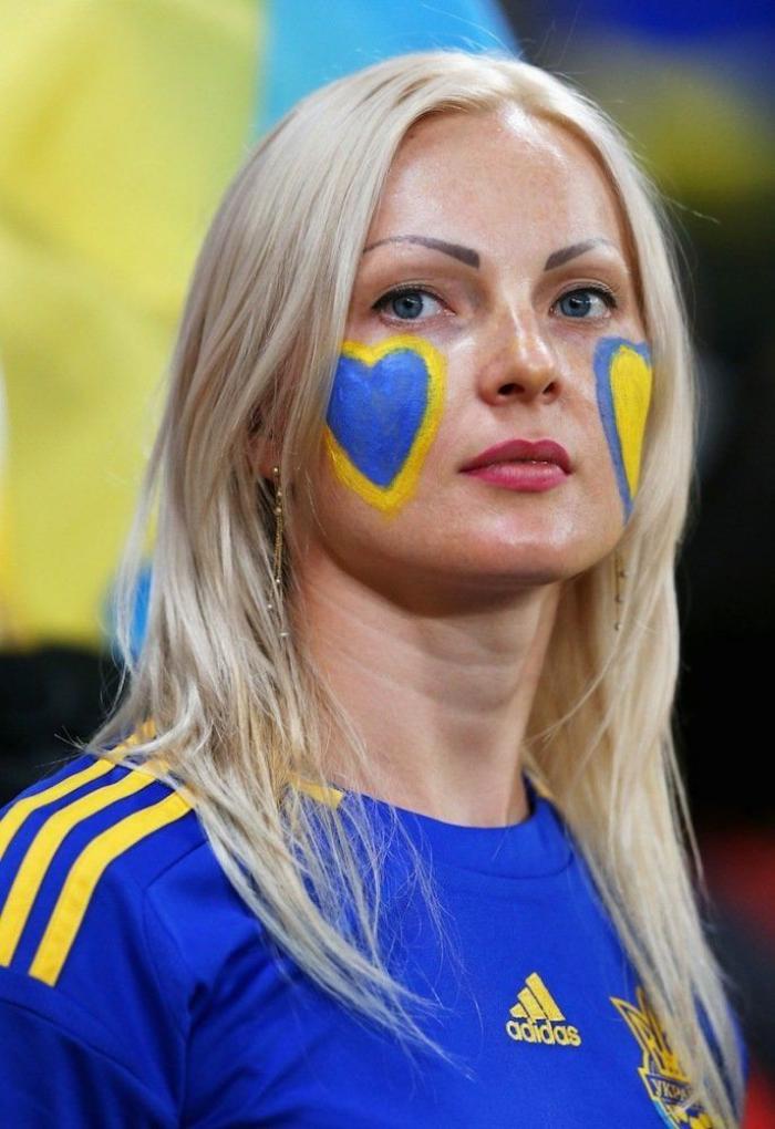 El público más raro de la Eurocopa: no solo de Shakiras viven las gradas (FOTOS)
