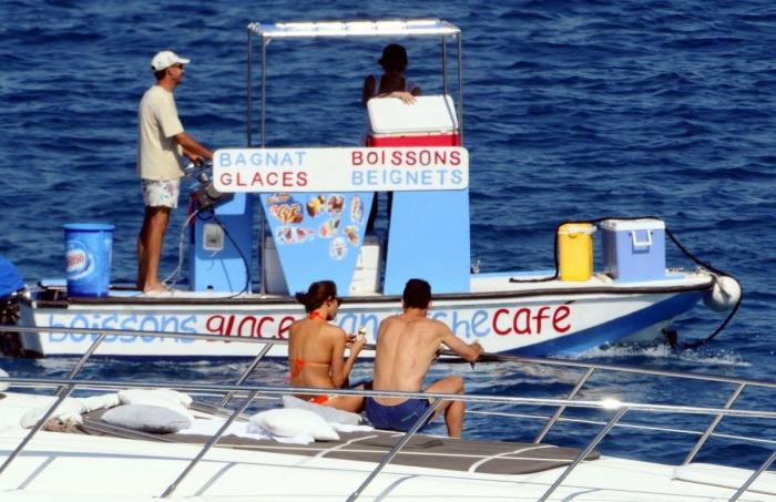 Cristiano Ronaldo e Irina Shayk: vacaciones en yate en Saint Tropez (FOTOS)