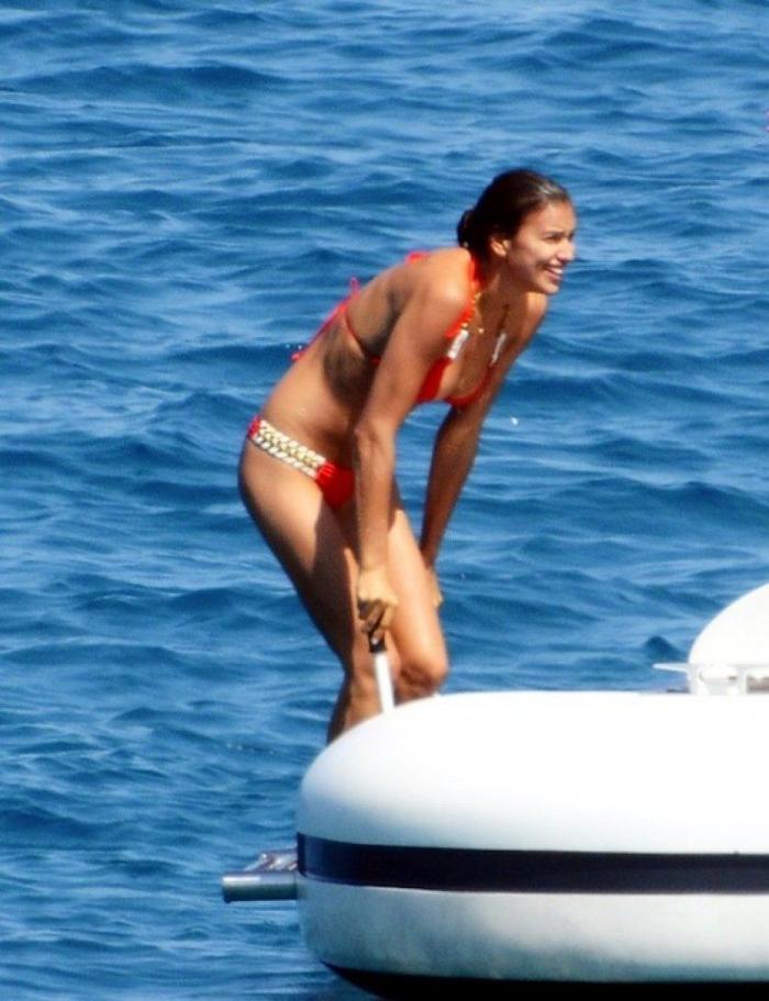 Cristiano Ronaldo e Irina Shayk: vacaciones en yate en Saint Tropez (FOTOS)