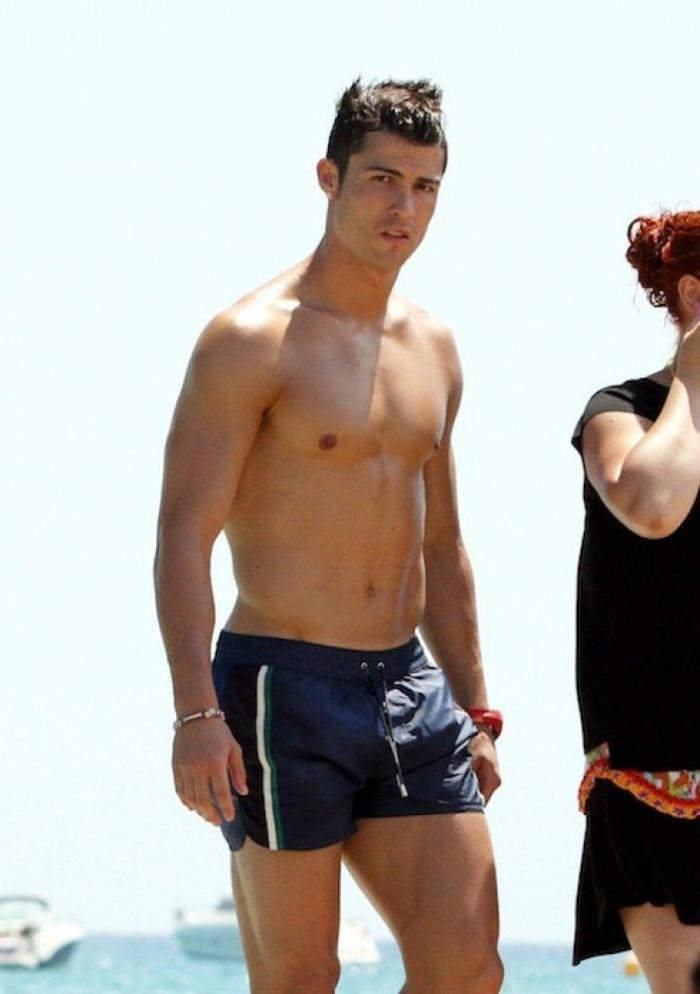 Cristiano Ronaldo e Irina Shayk: vacaciones en yate en Saint Tropez (FOTOS)