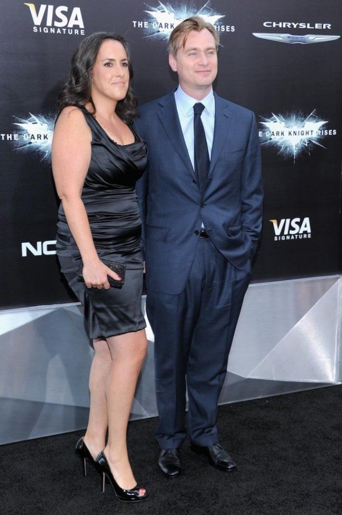 Anne Hathaway y Marion Cotillard: de blanco para el estreno de "El Caballero Oscuro: la leyenda renace" (FOTOS)