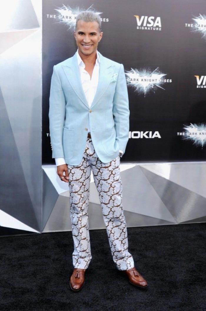 Anne Hathaway y Marion Cotillard: de blanco para el estreno de "El Caballero Oscuro: la leyenda renace" (FOTOS)