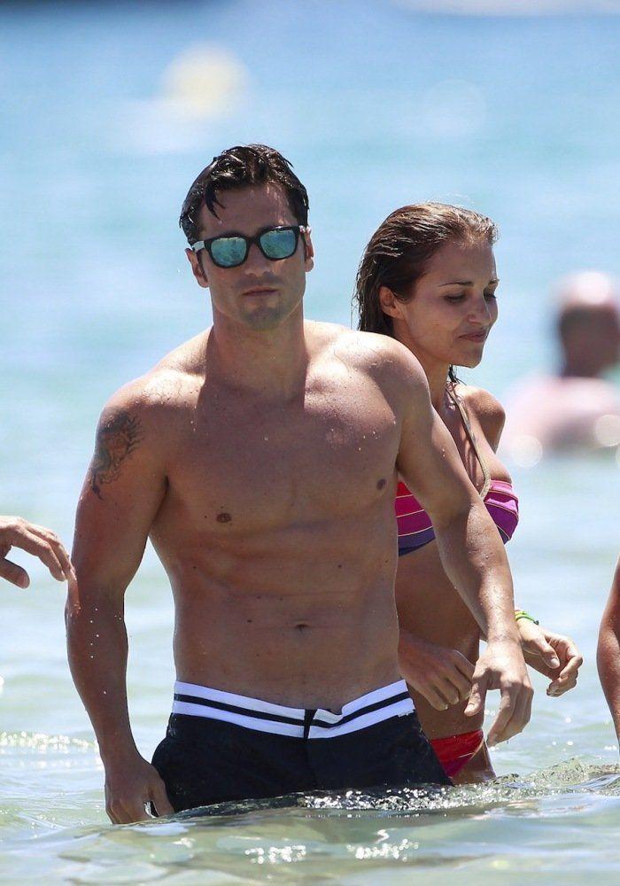 David Bustamante, Paula Echevarría: en la playa luciendo tipazo (FOTOS)