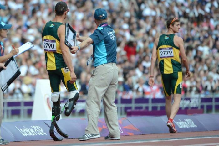 Olimpiadas 2012: Pistorius pasa de la desolación al entusiasmo en unas horas (FOTOS)
