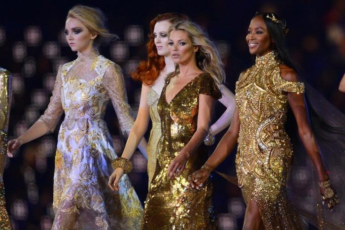 Naomi Campbell posa por primera vez con su hija en la portada de 'Vogue'