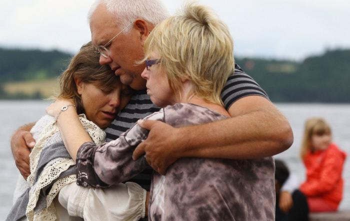 La televisión pública noruega difunde por primera vez imágenes del atentado con furgoneta bomba de Breivik (VÍDEO)