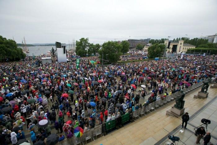 La televisión pública noruega difunde por primera vez imágenes del atentado con furgoneta bomba de Breivik (VÍDEO)