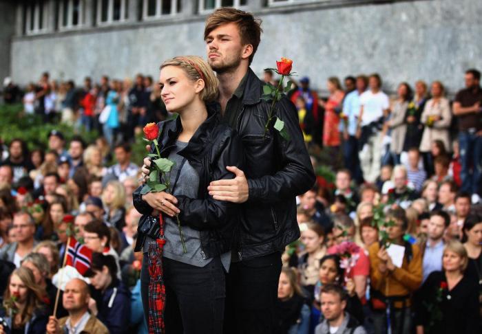 La televisión pública noruega difunde por primera vez imágenes del atentado con furgoneta bomba de Breivik (VÍDEO)