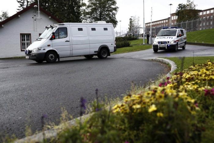 La televisión pública noruega difunde por primera vez imágenes del atentado con furgoneta bomba de Breivik (VÍDEO)