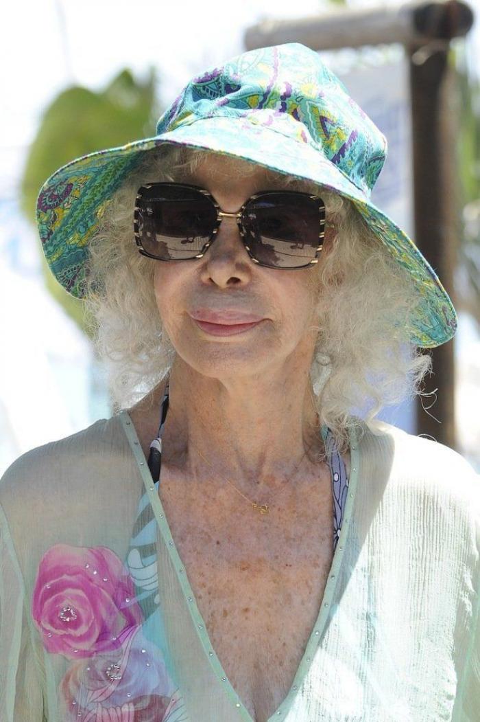 Duquesa de Alba en biquini: triunfa en la prensa de Estados Unidos (FOTOS)