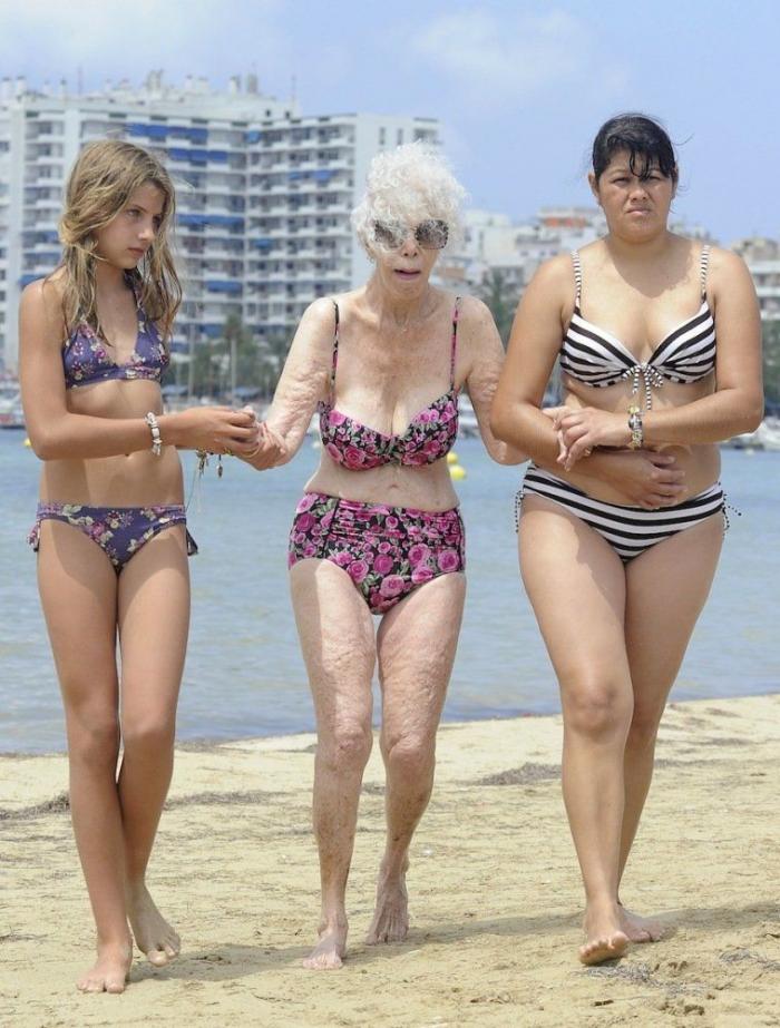 Duquesa de Alba en biquini: triunfa en la prensa de Estados Unidos (FOTOS)