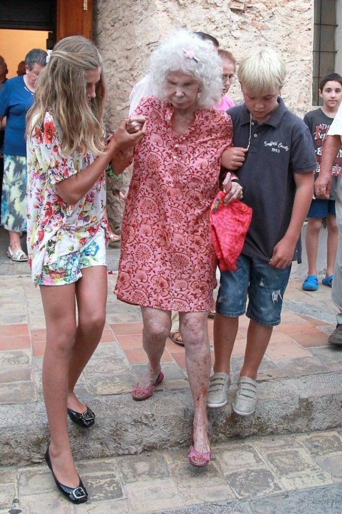 Duquesa de Alba en biquini: triunfa en la prensa de Estados Unidos (FOTOS)