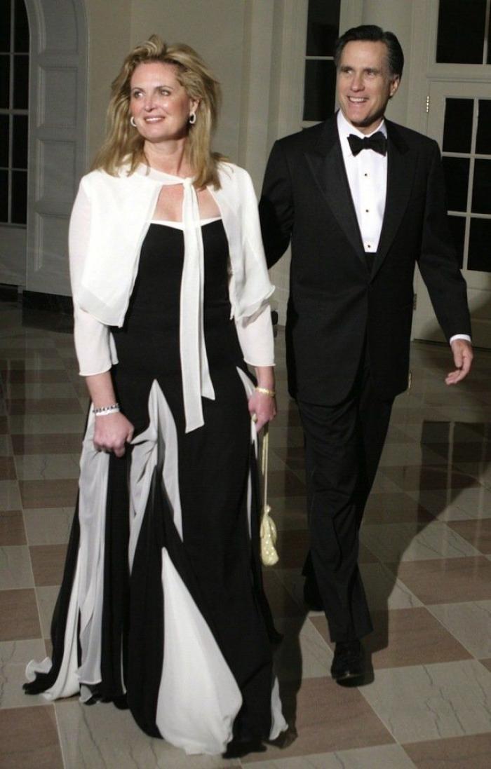 Ann Romney de rojo: la esposa de Mitt Romney también se viste con el color del poder (FOTOS)