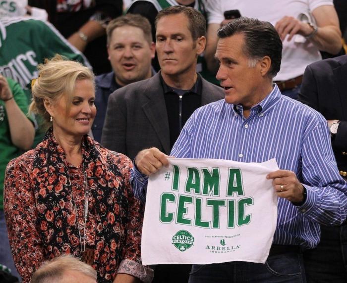 Ann Romney de rojo: la esposa de Mitt Romney también se viste con el color del poder (FOTOS)